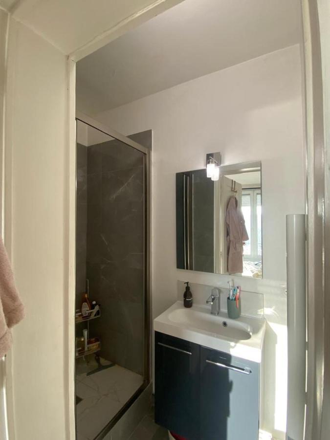 Appartement Ensoleille, Central Et Tout Equipe Avec Vue Tour Eiffel Et Pantheon باريس المظهر الخارجي الصورة