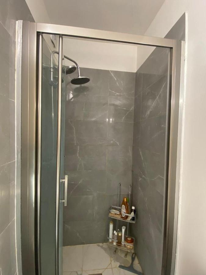 Appartement Ensoleille, Central Et Tout Equipe Avec Vue Tour Eiffel Et Pantheon باريس المظهر الخارجي الصورة